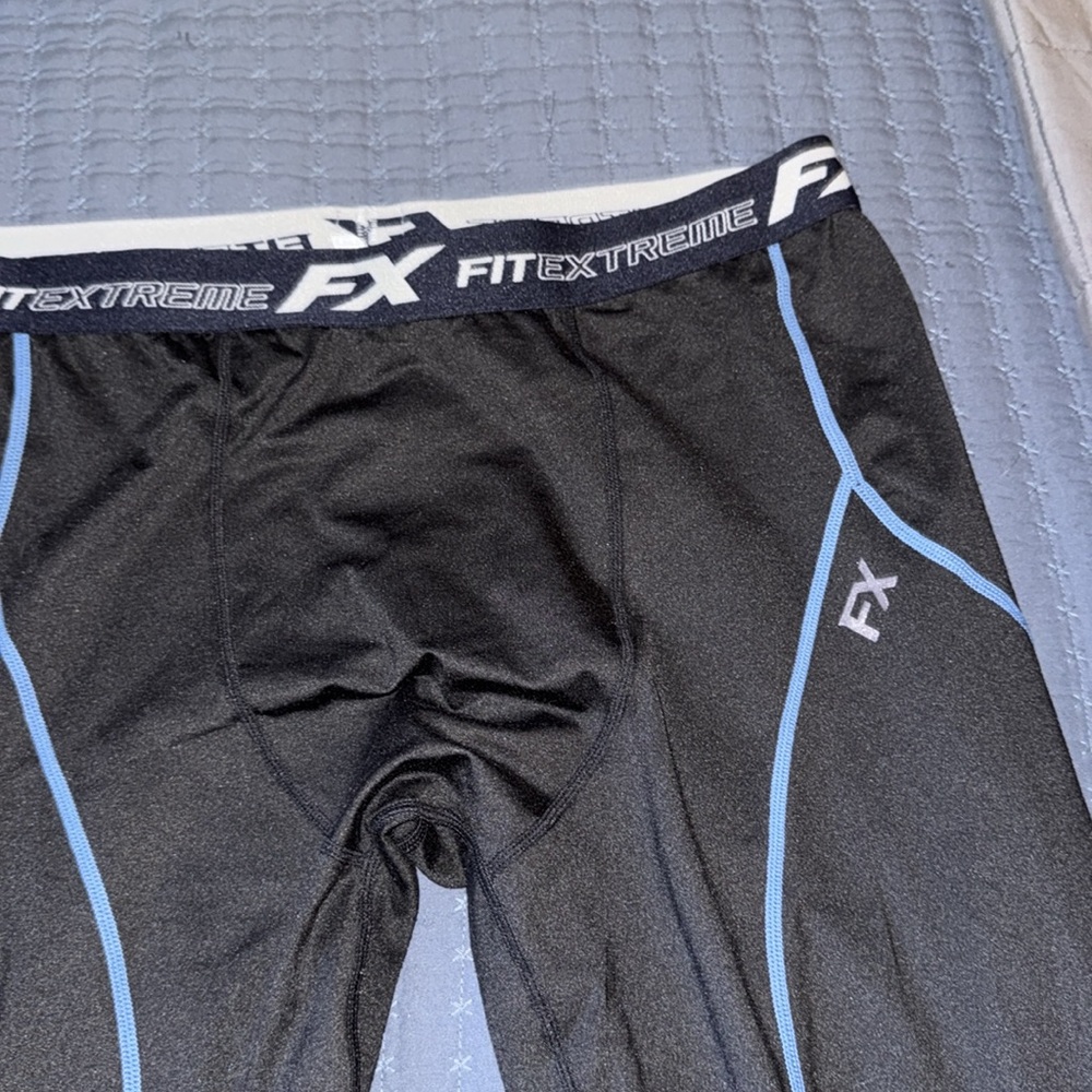 Compression tights. - Picture 2 of 3